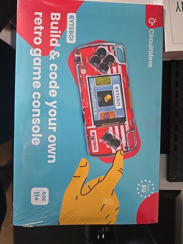 Circuitmess byteboi console - byteboi, di
